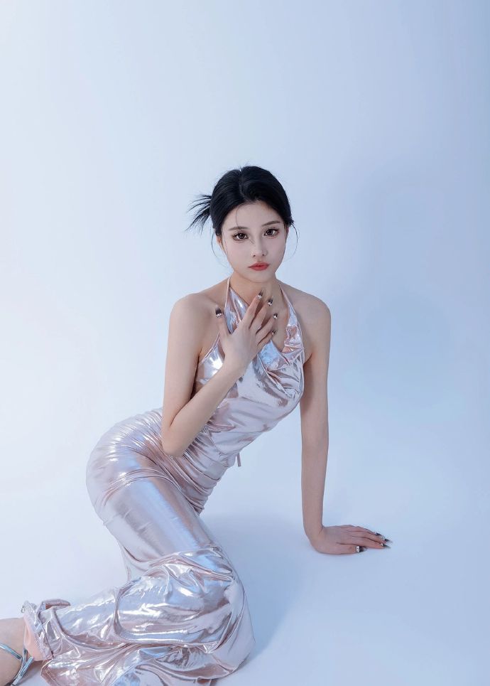 可怜的东西 海报